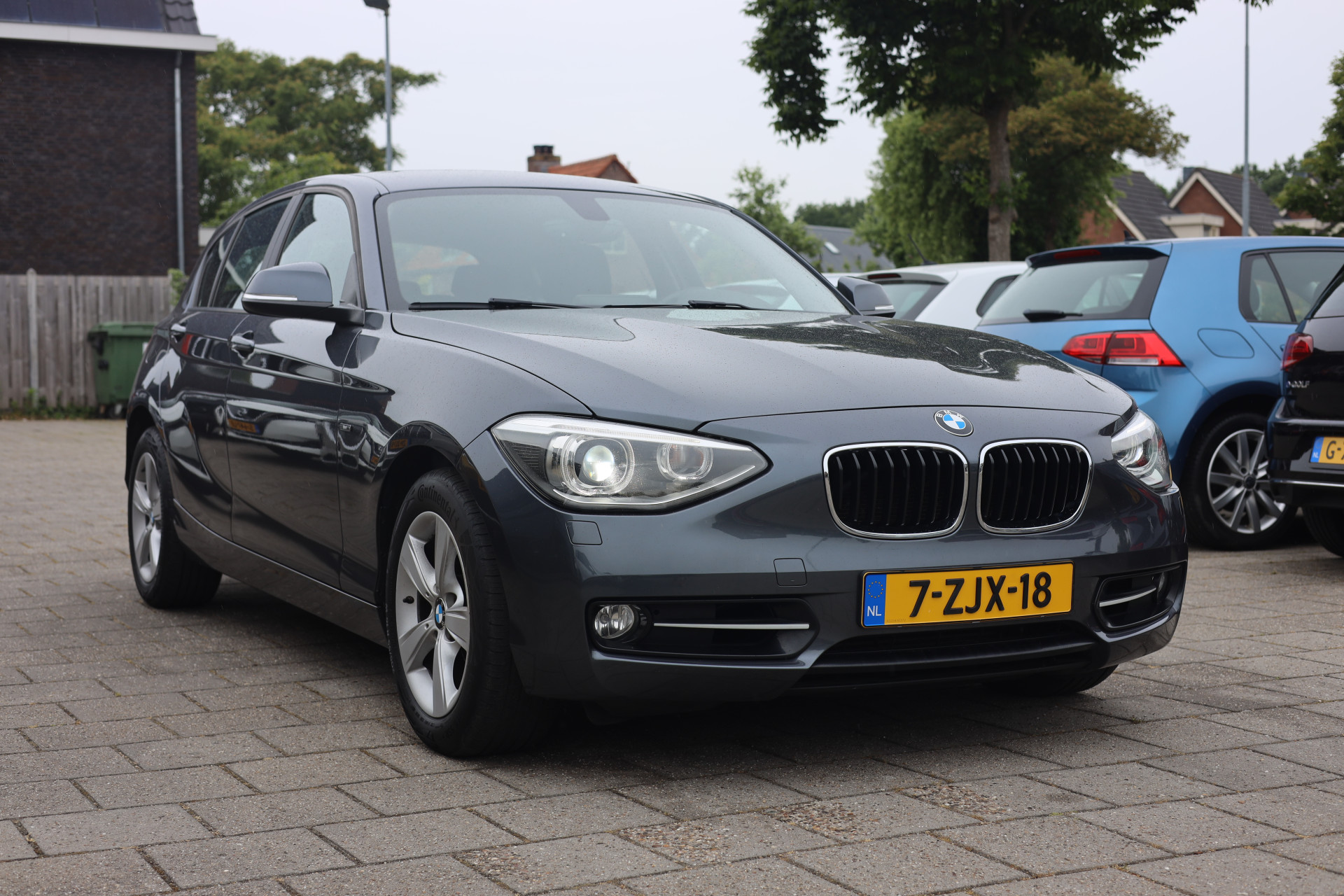 45221471-1.jpg