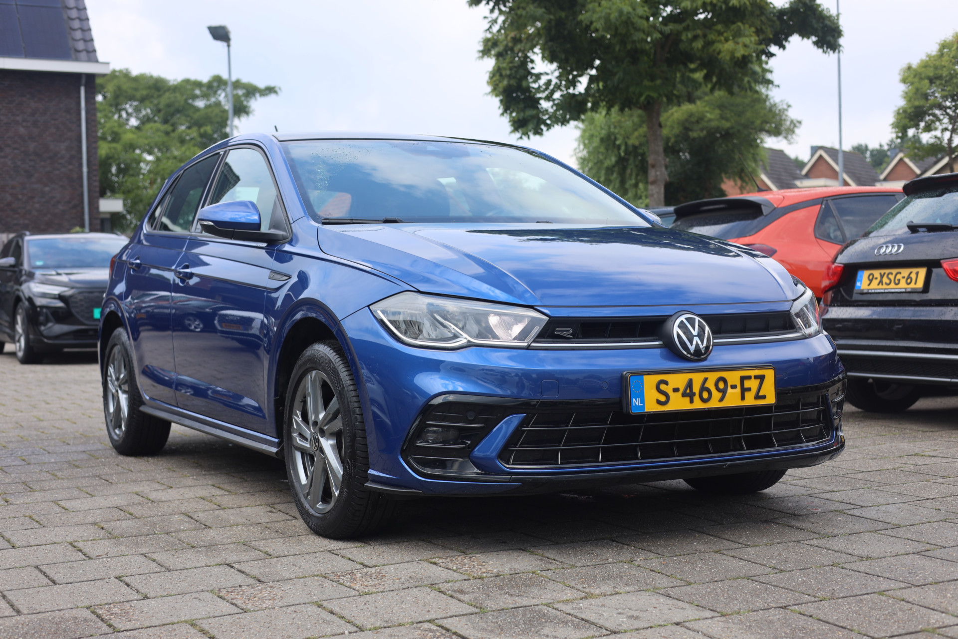 46533335-1.jpg