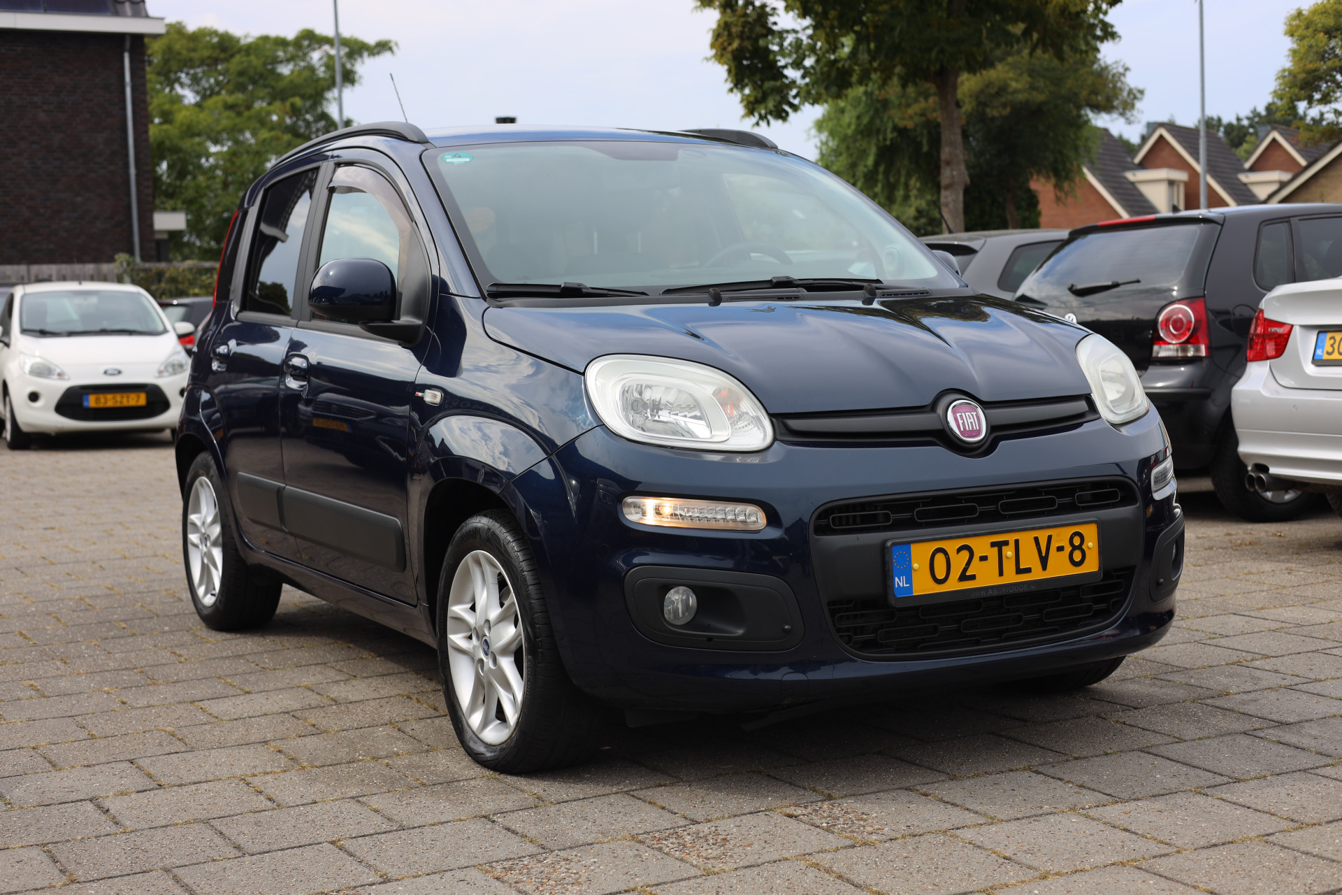 47204835-1.jpg