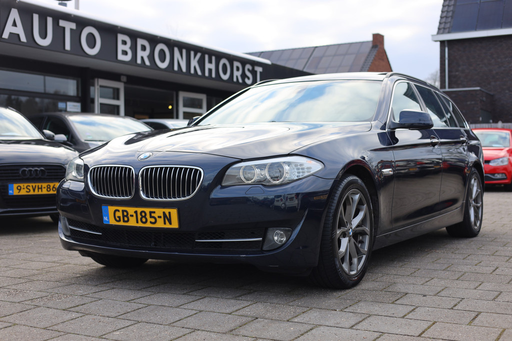 52120301-0.jpg