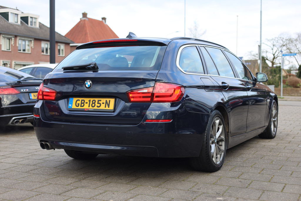 52120301-1.jpg