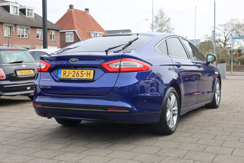52745147-1.jpg