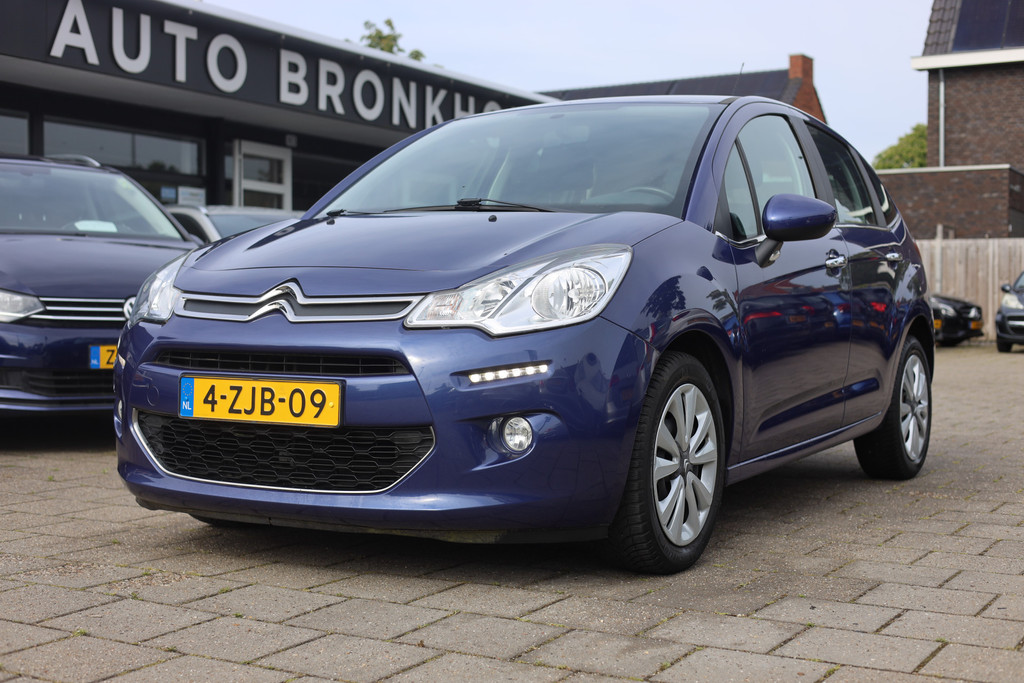 53533365-0.jpg