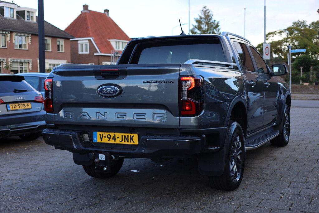 57309605-1.jpg